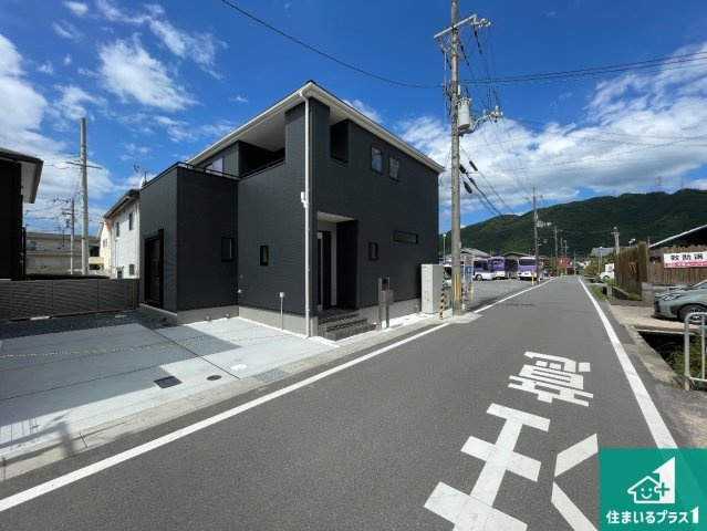 亀岡市篠町篠上西裏　新築一戸建ての外観|お客様に長く安心して住んでいだだける事にこだわった家づくり！住んでからのアフターサービスにもしっかりと取り組んでいます！