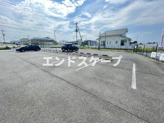 アンフルールの駐車場|高崎、前橋、伊勢崎エリアのお部屋探しはエンドスケープまで！お客様の理想お聞かせ下さい♪