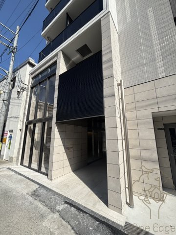 シーズンフラッツ中崎のエントランス