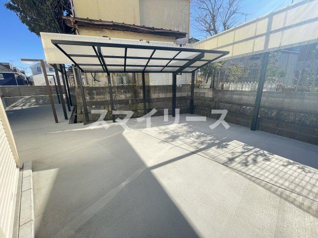 ボヌールメゾンBの駐車場