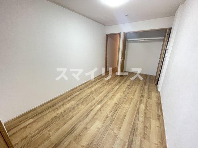 ボヌールメゾンBの居間・リビング