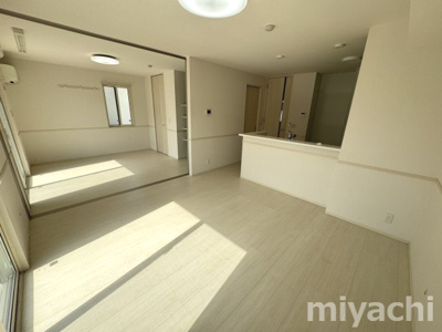 【居間・リビング】 | エル・ソル沖浜