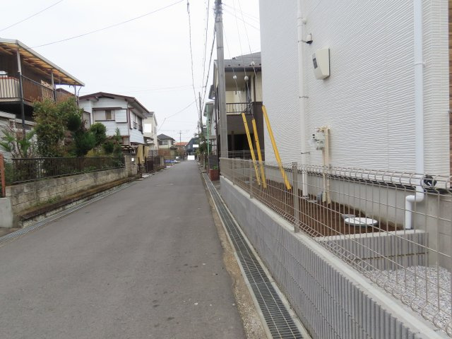 鶴ヶ島市五味ヶ谷新築戸建の前面道路含む現地写真
