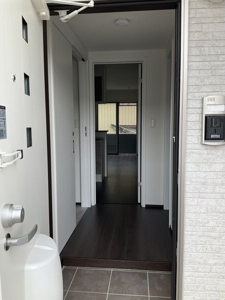 East Village Ⅰ棟の玄関