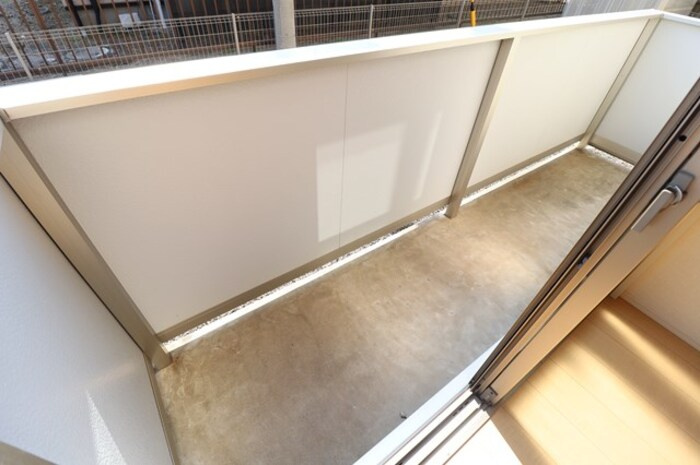 サンク・ルナFのバルコニー|日当たりの良いバルコニー