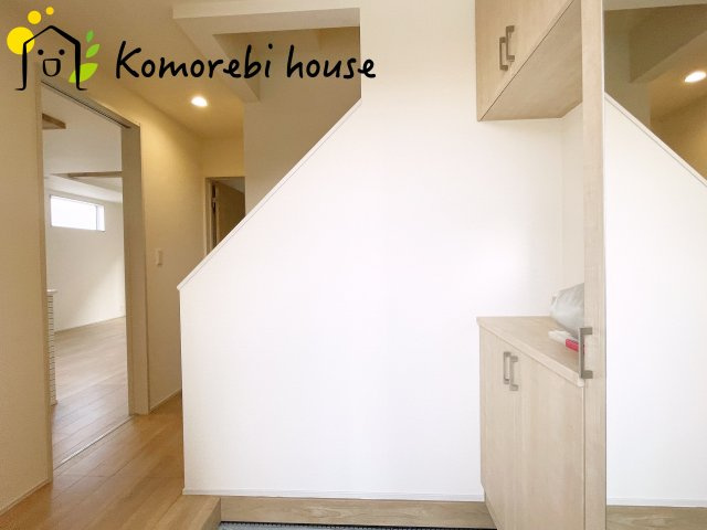 上尾市上　12期　新築一戸建て　ブルーミングガーデン　02の玄関|玄関です