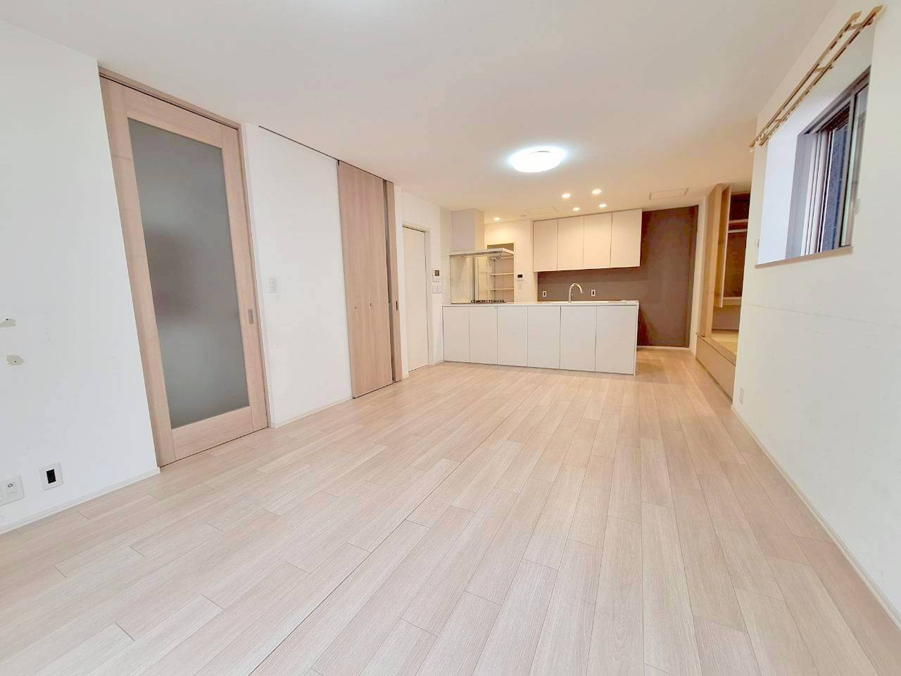 大和町２丁目ヘーベルハウスの居間・リビング|★開放的な対面キッチンのリビング★