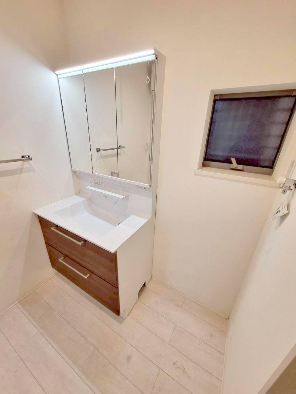 大和町２丁目ヘーベルハウスの独立洗面台|★ゆったりとした洗面脱衣所★