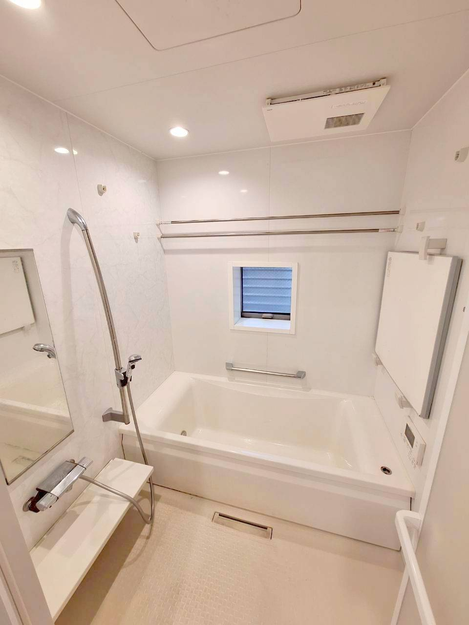 大和町２丁目ヘーベルハウスの浴室|★浴室に窓あり♪追焚・浴室乾燥機付きバス★