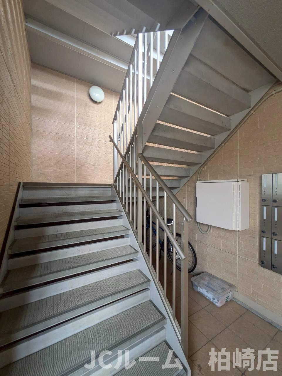 柏崎市比角１丁目のアパートのその他共用部分