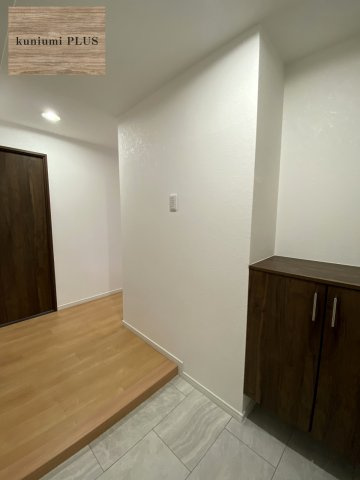 ファミール鶴見の玄関