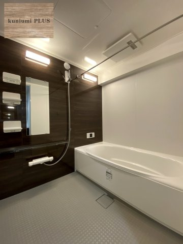 ファミール鶴見の浴室