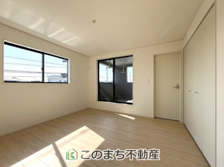 【洋室】 | CRADLE GARDEN小山市東間々田第7　2 | 南向きで陽当たりの良い洋室♪風通しもよく快適です☆

