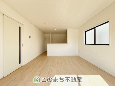 【居間・リビング】 | CRADLE GARDEN小山市東間々田第7　2 | お休みの日は一日中家でリラックス出来る安らぎの空間になります♪陽当たり良好な開放感のある大きなリビング♪
