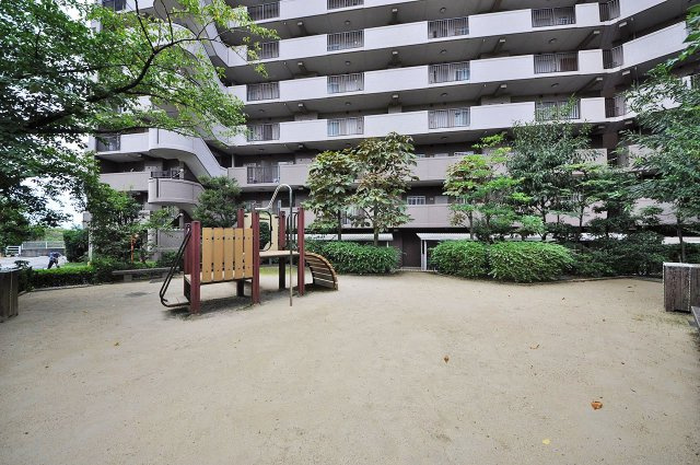 コート和泉府中セルカA棟のその他|隣接公園