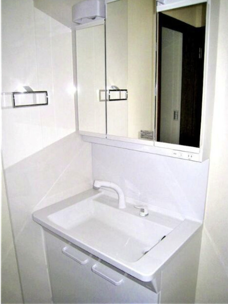 コンフォール上北沢の洗面所