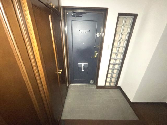 エクセレンス御影の玄関