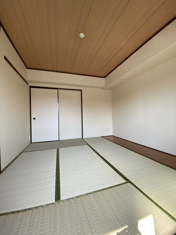 プレアール麦野の寝室