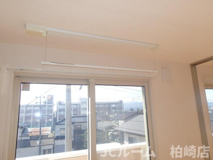 柏崎市比角１丁目のアパートの内装