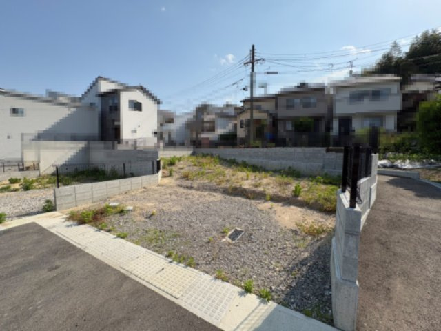 長岡京市長法寺力池の外観|土地間口約6ｍ