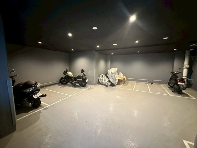 S-RESIDENCE福島Alovitaの駐車場