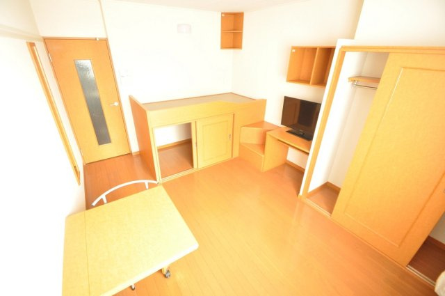 レオパレス野村第一の居間・リビング