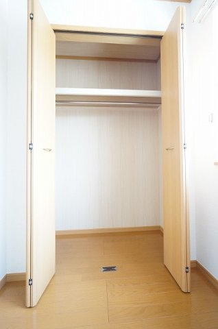ブリッサ桜岡Ａの収納