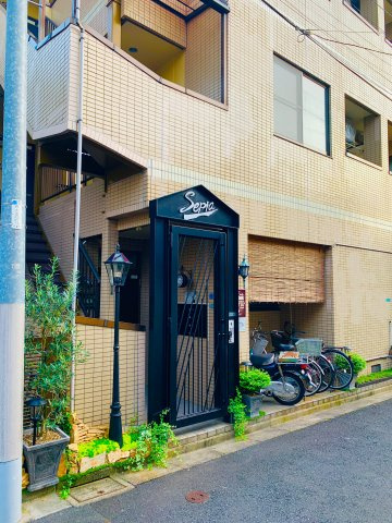 SEPIAのエントランス
