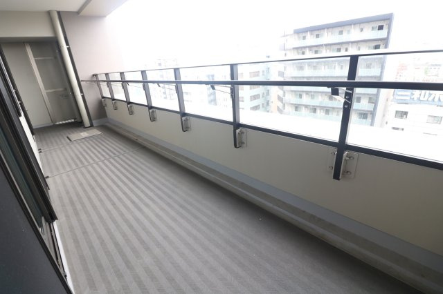 【バルコニー】