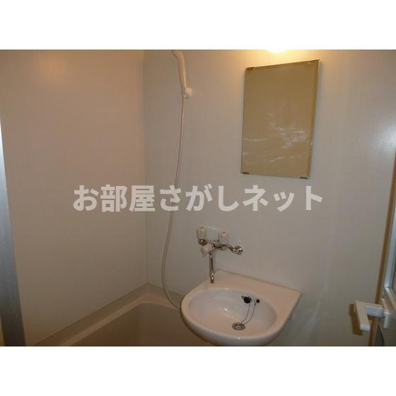 エンゼルフラッツの浴室