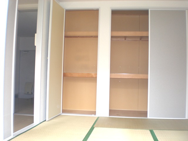 【収納】 | 盛岡今晩軒 | 和室の押入内部たっぷり収納！
