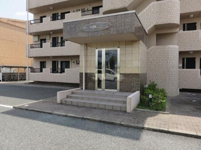 【エントランス】 | アヴニール愛野