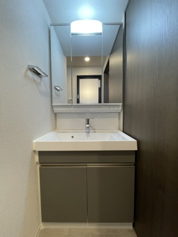 クレストコート堂島の洗面所