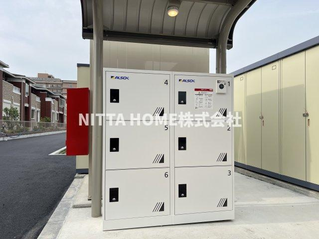 プティ　フォレスタ柏原Ⅱのその他共用部分|荷物の受け取りに便利な宅配ＢＯＸ☆