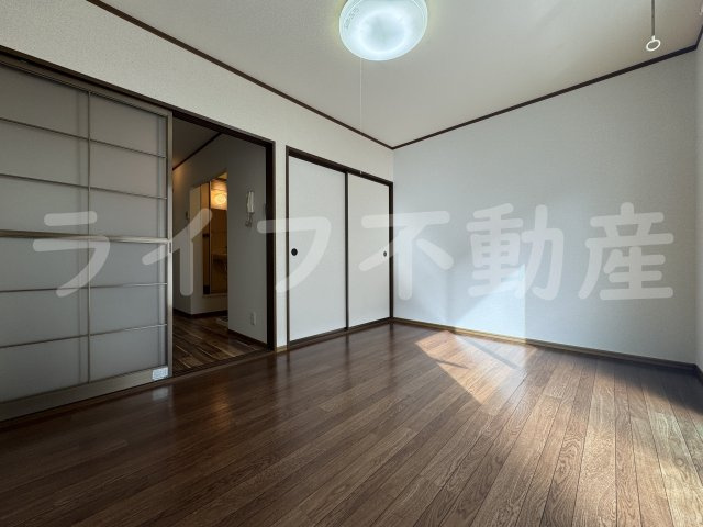 メゾン・プルミエールの洋室|ゆったりした洋室です