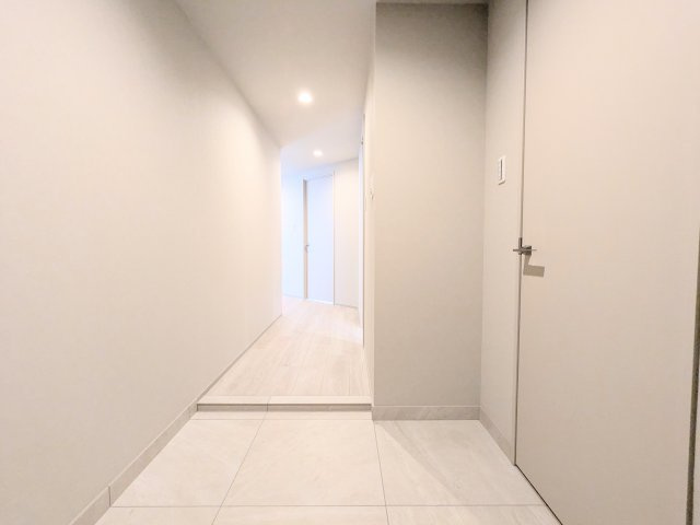 Brilliaタワー東京の玄関|～広々SIC付き玄関写真～ 玄関収納量が豊富です！