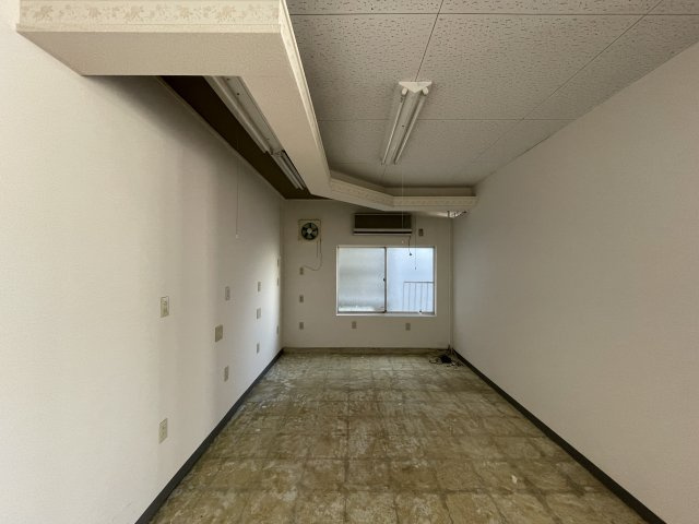 篠原町店舗の内装
