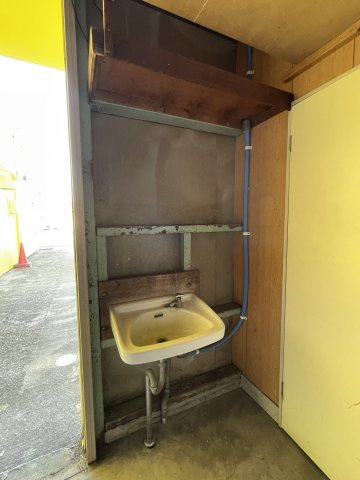 篠原町店舗の洗面所