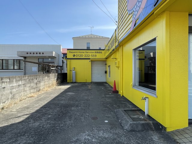 篠原町店舗の駐車場