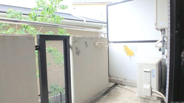 メゾン豊中 PART21のバルコニー|開放的で明るい空間を演出してくれるバルコニーです
