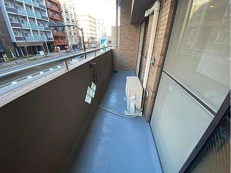 【バルコニー】