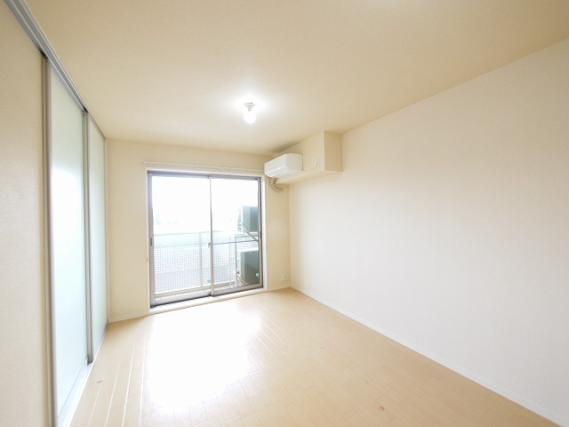 ベル・フルールの居間・リビング|こちらの居間で趣味の時間をお楽しみください