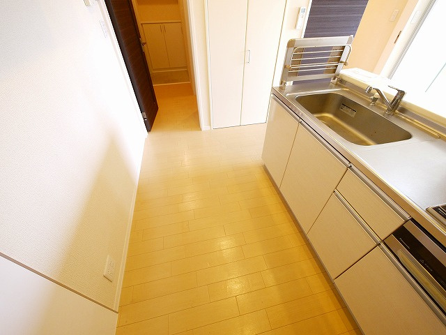 ベル・フルールのキッチン|コンパクトなキッチンで掃除もラクラク