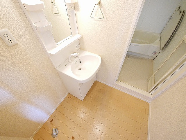 ベル・フルールの洗面所|ゆったりとスペースのある洗面所