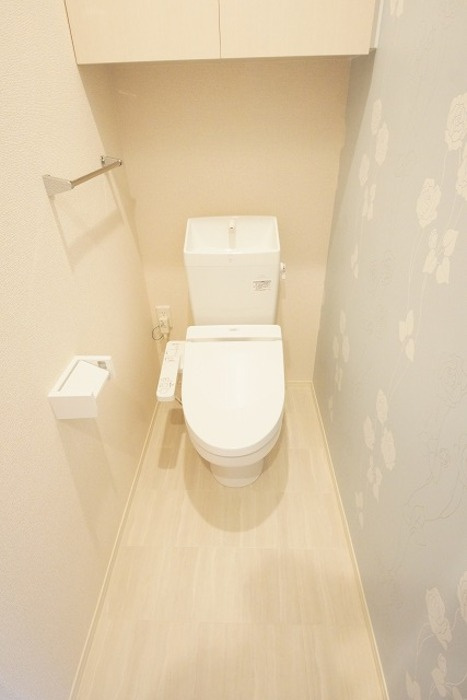 柏崎市半田１丁目のアパートのトイレ
