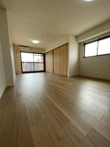【居間・リビング】 | ウノモリックス | ※現状を優先とします（内装設備が異なる場合がございます）
※同建物別室参考写真