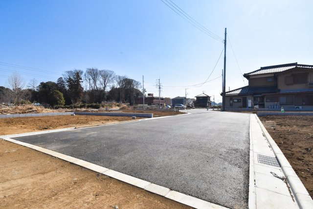 コンフォートプレイス川越市下松原2期　全7区画の前面道路含む現地写真