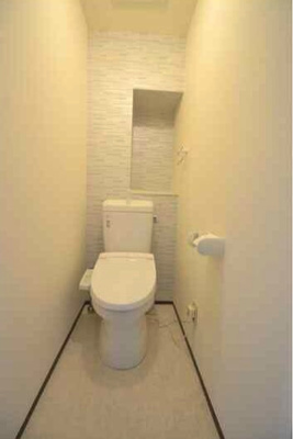 【トイレ】 | ユングフラウ | 温水洗浄便座付きのトイレです(^^)/