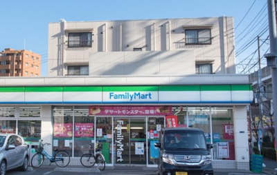 【周辺】 | ユングフラウ | ファミリーマート 浮間一丁目店まで295ｍ
