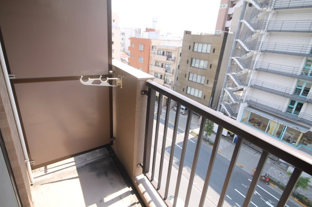 【バルコニー】